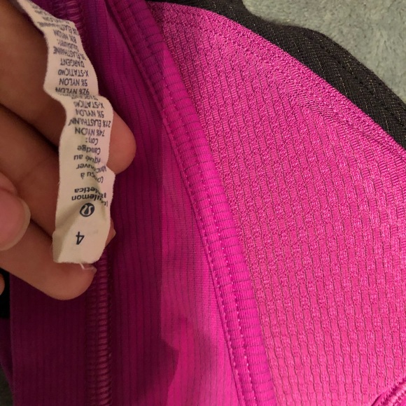 Lululemon sports bra - Picture 3 of 3